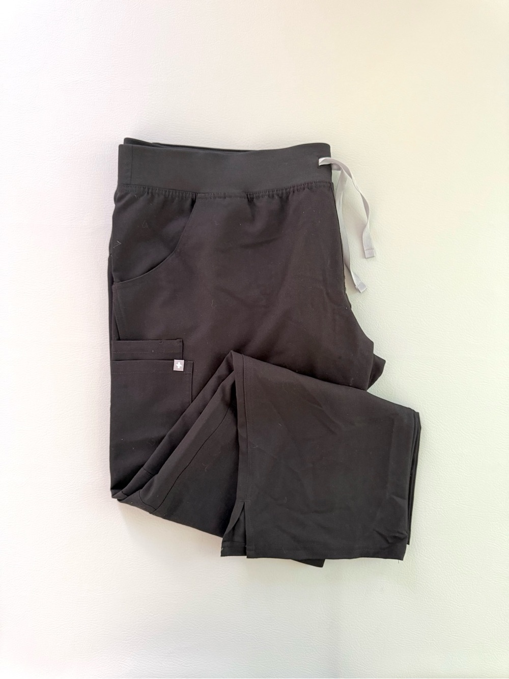 Figs Kade Cargo Scrub Straight Leg Black Pants Women’s XXL 2XL - New w/ Tags